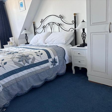 Bonjour Guest House Braye Ngoại thất bức ảnh