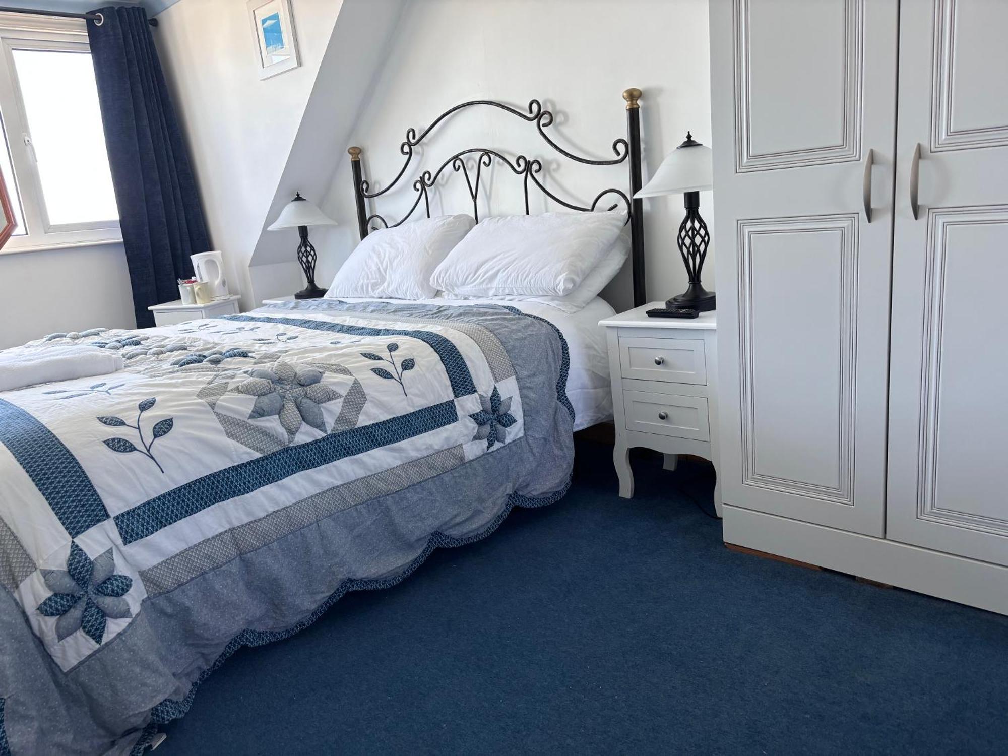 Bonjour Guest House Braye Ngoại thất bức ảnh