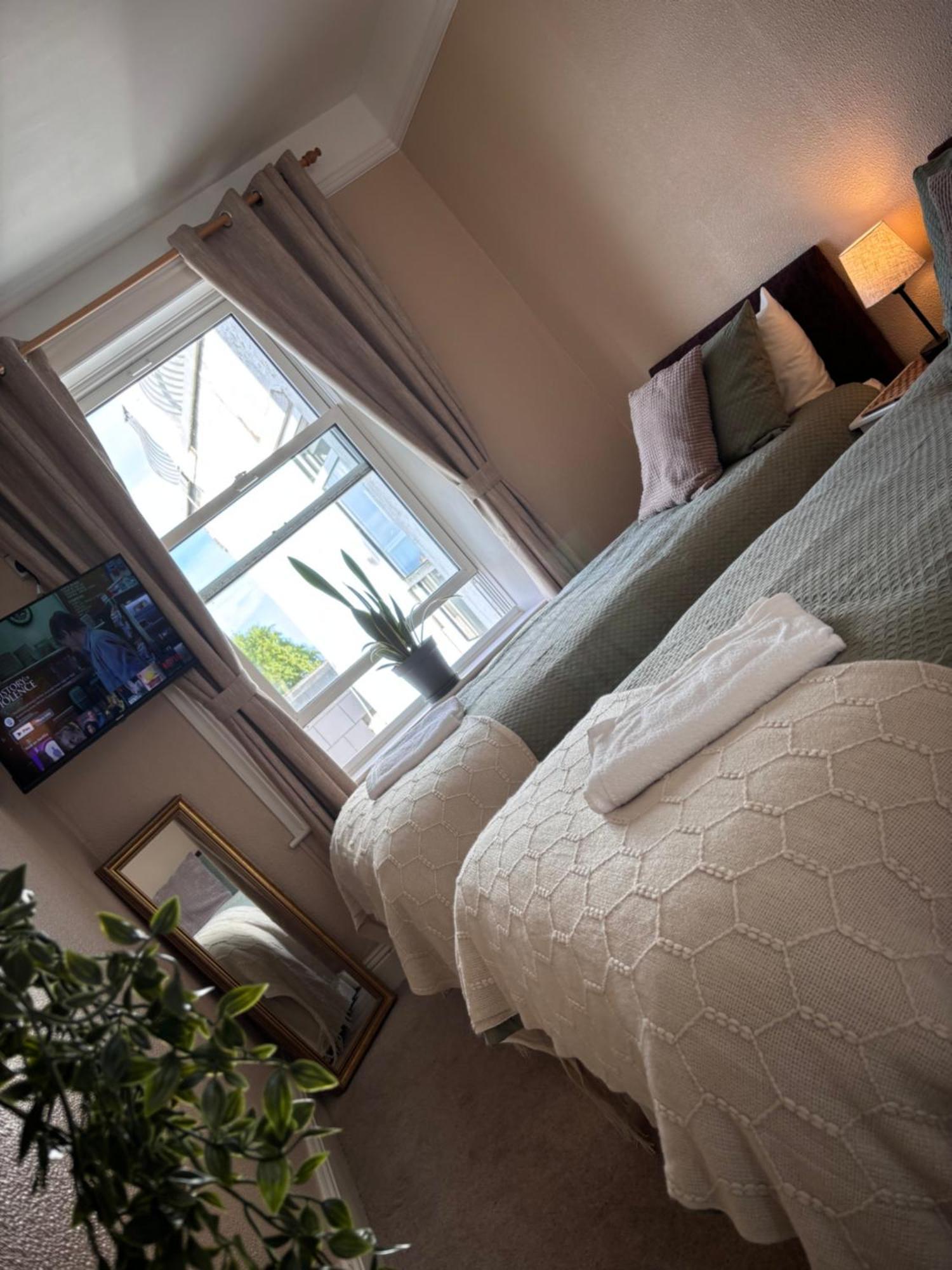 Bonjour Guest House Braye Ngoại thất bức ảnh