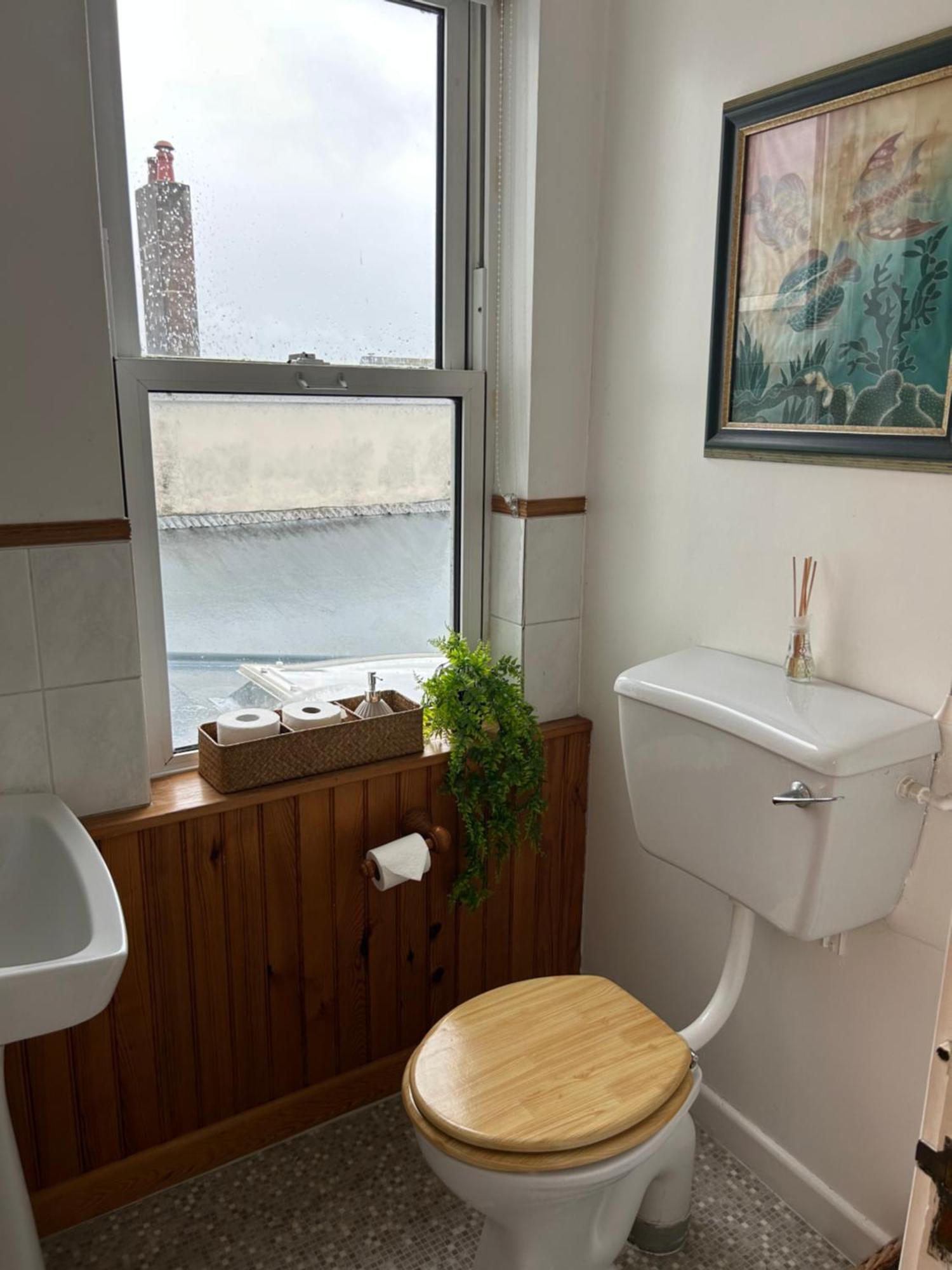 Bonjour Guest House Braye Ngoại thất bức ảnh